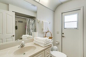 Port Charlotte Home ~ 3 Mi to Beach & Harbor!