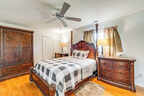 Port Charlotte Home ~ 3 Mi to Beach & Harbor!