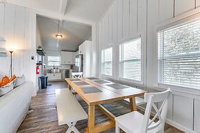 Walk to Beach & State Park: Texas Gulf Coast Home