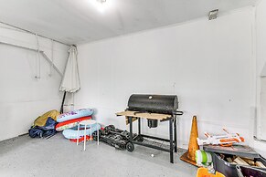 Walk to Beach & State Park: Texas Gulf Coast Home