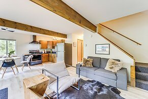 Roscommon Chalet w/ Hot Tub Near Higgins Lake!