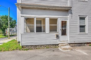 Walkable Nashua Apartment - Close to Downtown!