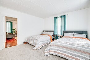 Walkable Nashua Apartment - Close to Downtown!
