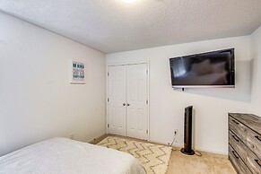 Spacious Olathe Home w/ Fireplace: Near Parks!