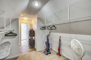 Spacious Olathe Home w/ Fireplace: Near Parks!