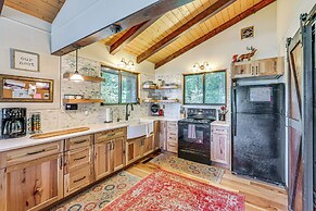 Walk to Alpine Lake: Terra Alta Cabin w/ Deck