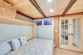 Walk to Alpine Lake: Terra Alta Cabin w/ Deck