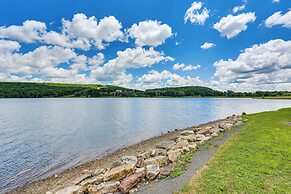 Walk to Alpine Lake: Terra Alta Cabin w/ Deck