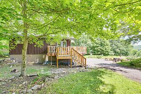 Walk to Alpine Lake: Terra Alta Cabin w/ Deck