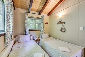 Walk to Alpine Lake: Terra Alta Cabin w/ Deck