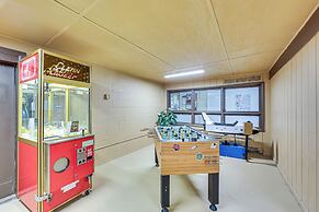 Walk to Alpine Lake: Terra Alta Cabin w/ Deck