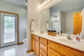 Spacious Thornville Home ~ 8 Mi to Buckeye Lake!