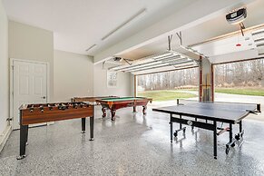 Spacious Thornville Home ~ 8 Mi to Buckeye Lake!