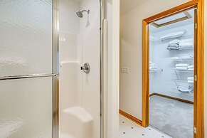 Spacious Thornville Home ~ 8 Mi to Buckeye Lake!