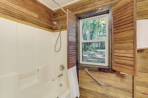 Pet-friendly Ehrhardt Home w/ Private Pond & Yard!