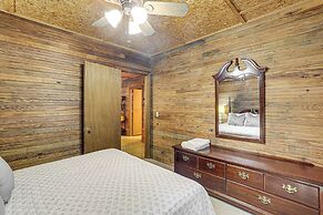 Pet-friendly Ehrhardt Home w/ Private Pond & Yard!