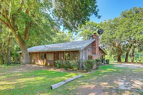 Pet-friendly Ehrhardt Home w/ Private Pond & Yard!