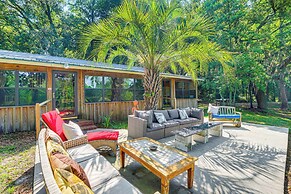 Pet-friendly Ehrhardt Home w/ Private Pond & Yard!
