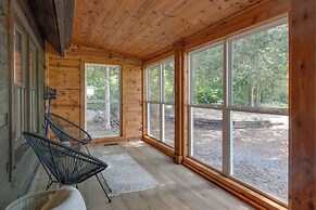 ~ 10 Mi to Downtown: Murfreesboro Area Cabin