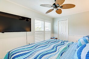 Waterfront Palmetto Home w/ Private Fishing Dock!