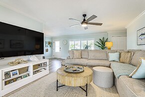 Waterfront Palmetto Home w/ Private Fishing Dock!