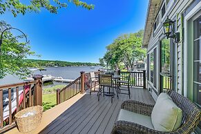 Cottage on Lamoka Lake w/ Deck, Grill & 3 Kayaks