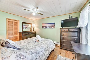 Cottage on Lamoka Lake w/ Deck, Grill & 3 Kayaks