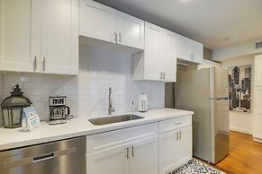 Fourth Ward Apartment: 1 Mi to Downtown Houston!