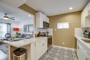 Fourth Ward Apartment: 1 Mi to Downtown Houston!