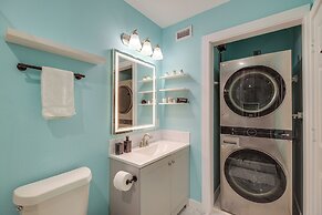 Central Houston Apartment w/ Furnished Patio!