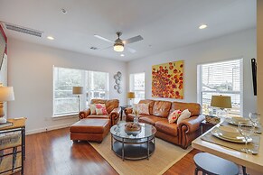 Pet-friendly Houston Apartment: 1 Mi to Downtown!