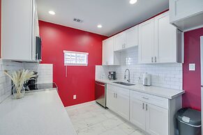 Pet-friendly Houston Apartment: 1 Mi to Downtown!