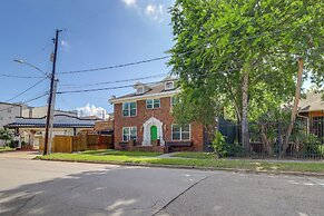 Pet-friendly Houston Apartment: 1 Mi to Downtown!
