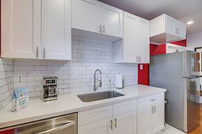 Pet-friendly Houston Apartment: 1 Mi to Downtown!