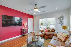 Pet-friendly Houston Apartment: 1 Mi to Downtown!