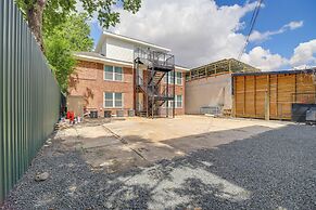 Pet-friendly Houston Apartment: 1 Mi to Downtown!