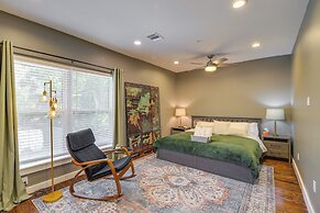 Pet-friendly Houston Apartment: Walk to Midtown!