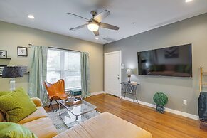 Pet-friendly Houston Apartment: Walk to Midtown!
