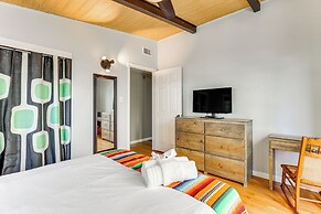 Peaceful Vista House w/ Gas Grill: 1 Mi to Dtwn!