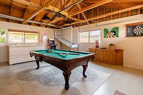Darling Desert Abode W/hot-tub + Game Room 3 Bedroom Home by RedAwning