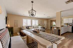 Darling Desert Abode W/hot-tub + Game Room 3 Bedroom Home by RedAwning