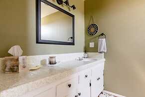 Darling Desert Abode W/hot-tub + Game Room 3 Bedroom Home by RedAwning