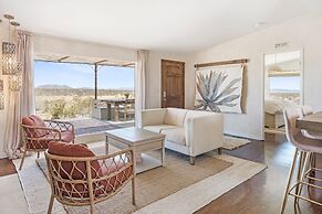 Desert Moon - Serene Desert Views & Design 3 Bedroom Home by RedAwning