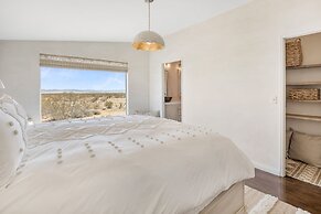 Desert Moon - Serene Desert Views & Design 3 Bedroom Home by RedAwning