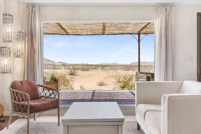 Desert Moon - Serene Desert Views & Design 3 Bedroom Home by RedAwning