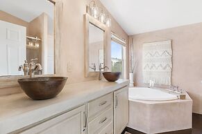 Desert Moon - Serene Desert Views & Design 3 Bedroom Home by RedAwning