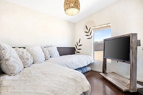 Desert Moon - Serene Desert Views & Design 3 Bedroom Home by RedAwning