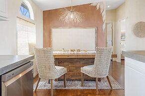 Desert Moon - Serene Desert Views & Design 3 Bedroom Home by RedAwning