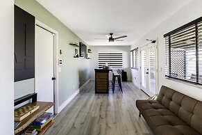 Sky Harbor House - Centrally Located W/hot Tub 3 Bedroom Home by RedAw