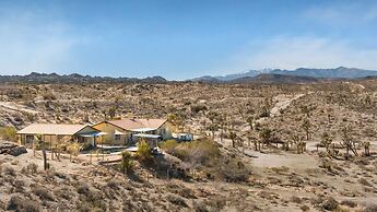 Warren Vista Ranch - Heated Pool, Hot Tub! 2 Bedroom Home by RedAwning